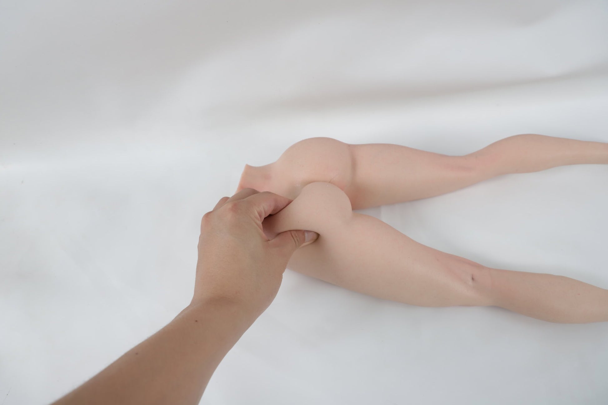 Silicone Torso Legs 2.2 kg image 12